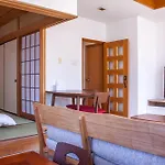 Huge Japanese House - Shibuya 22 Min Direct Train 山手線大塚站走路10分鐘，電車到池袋只要3分鐘，新宿12分鐘，日式獨棟民家風超級大大大房子！