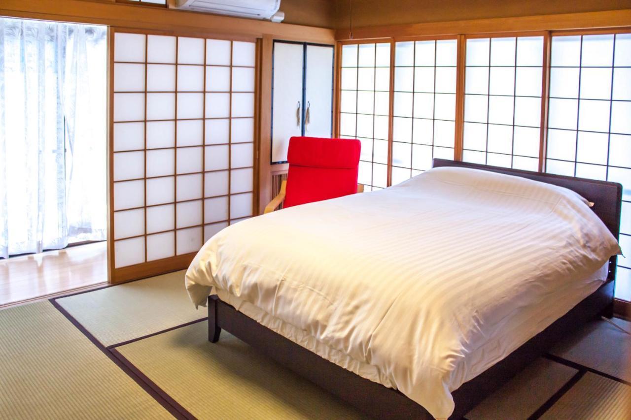 Huge Japanese House - Shibuya 22 Min Direct Train 山手線大塚站走路10分鐘，電車到池袋只要3分鐘，新宿12分鐘，日式獨棟民家風超級大大大房子！ * Tokyo