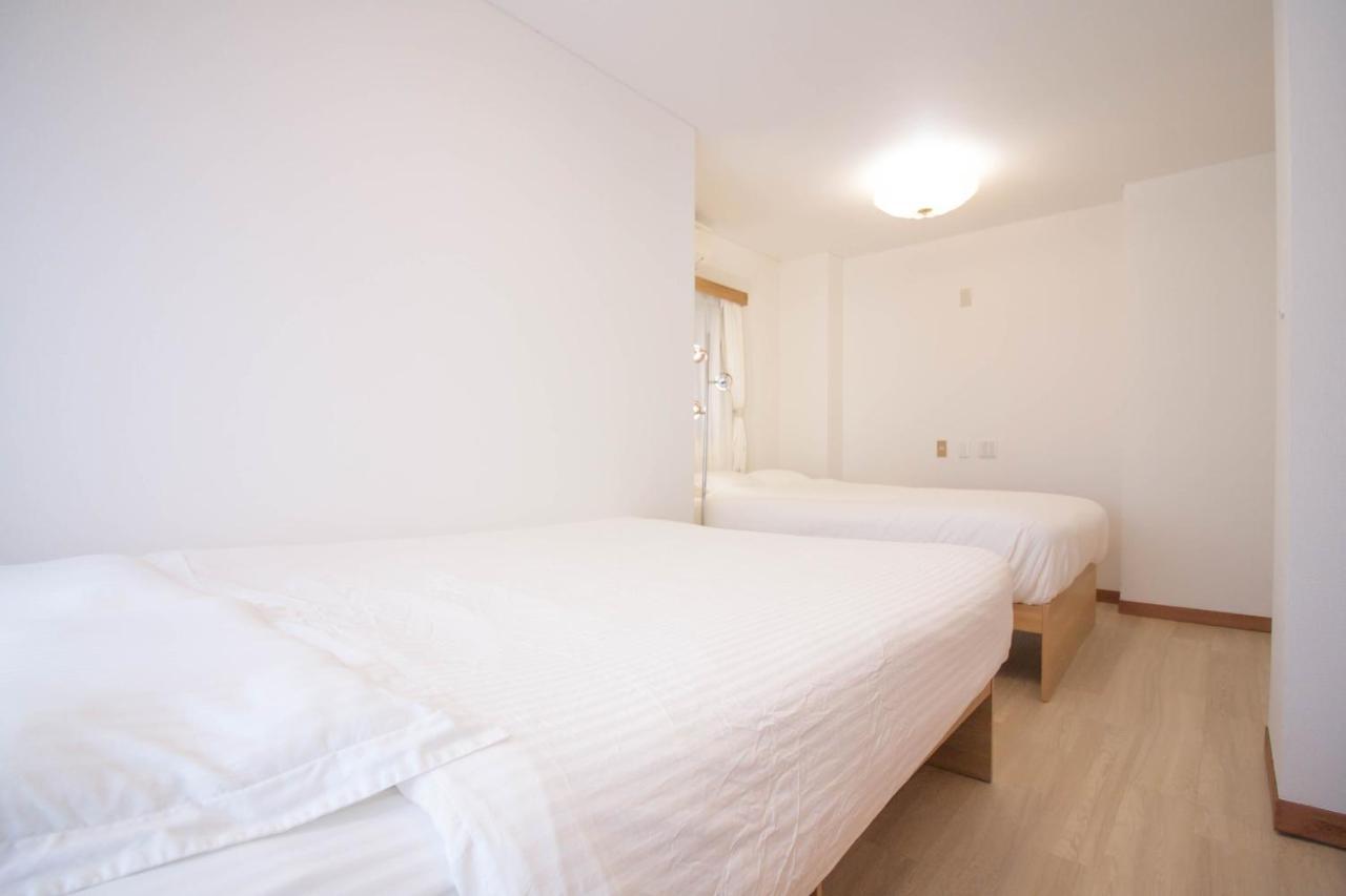 Huge Japanese House - Shibuya 22 Min Direct Train 山手線大塚站走路10分鐘，電車到池袋只要3分鐘，新宿12分鐘，日式獨棟民家風超級大大大房子！ * Tokyo
