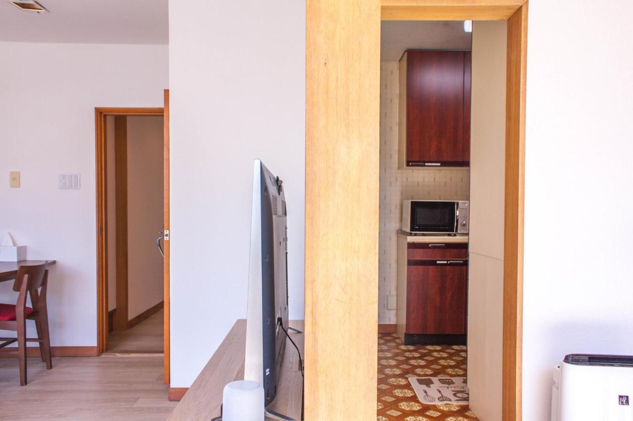 Huge Japanese House - Shibuya 22 Min Direct Train 山手線大塚站走路10分鐘，電車到池袋只要3分鐘，新宿12分鐘，日式獨棟民家風超級大大大房子！ Villa *